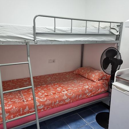 Albergue Cristina Habitaciones Con Bano Privado Y Mini Cocina Corralejo Eksteriør bilde